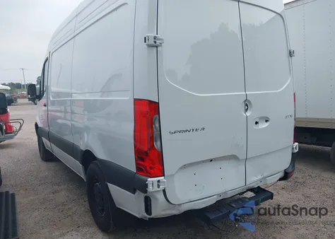 2025 Mercedes-Benz Sprinter 2500 Standard Roof 4-Cyl Diesel from USA, damaged, VIN W1Y4KBHY7SP761633
